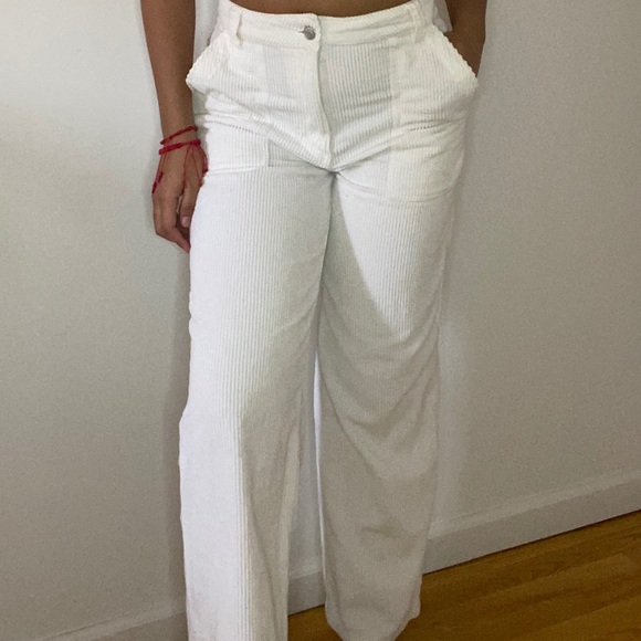 Beach Day White Flare Pants - Picture 2 of 2
